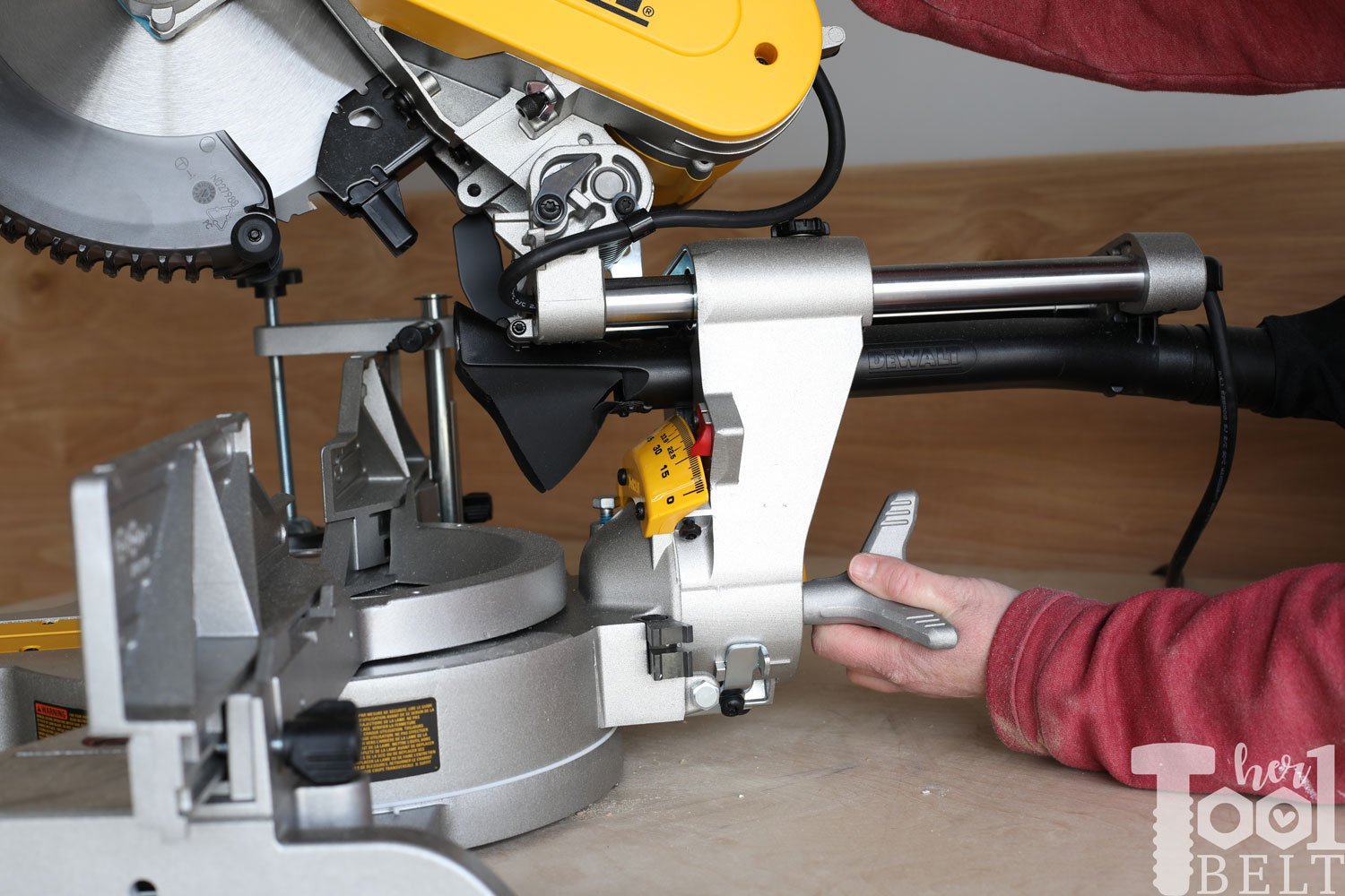 Hercules miter saw vs dewalt