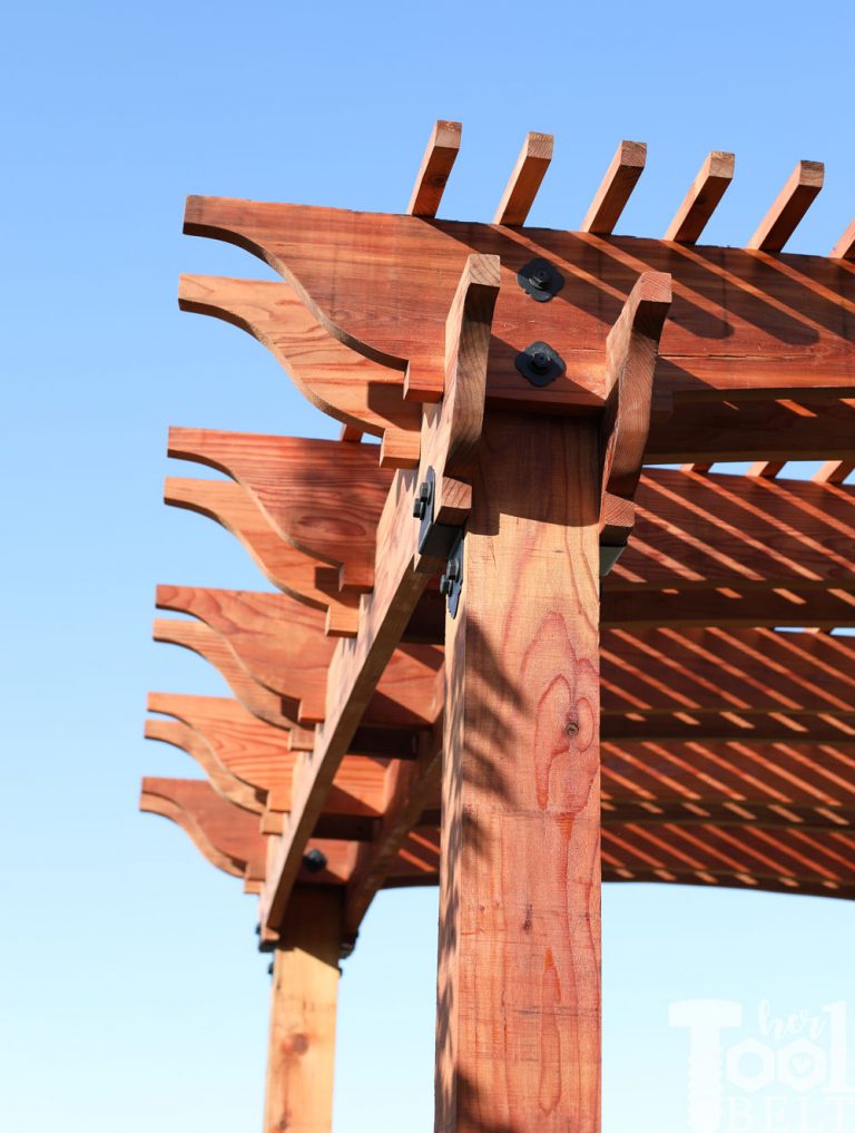 redwood-pergola-end-beam-details-her-tool-belt